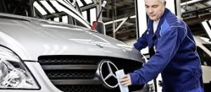 taller mecánico Mercedes